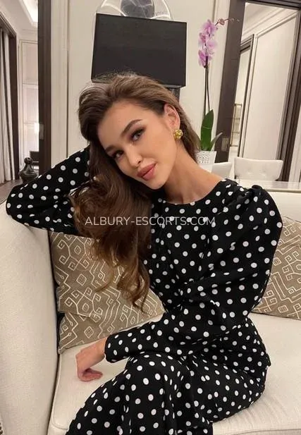 Albury escorts Cinta — 10