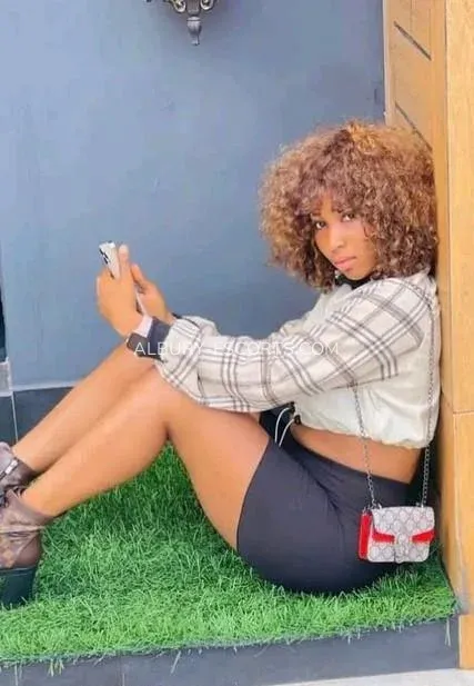 Albury escorts Constanza — 1