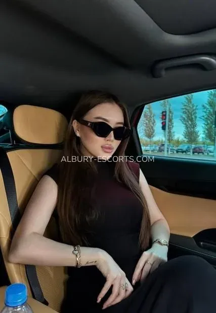 Albury escorts Jadyn — 1