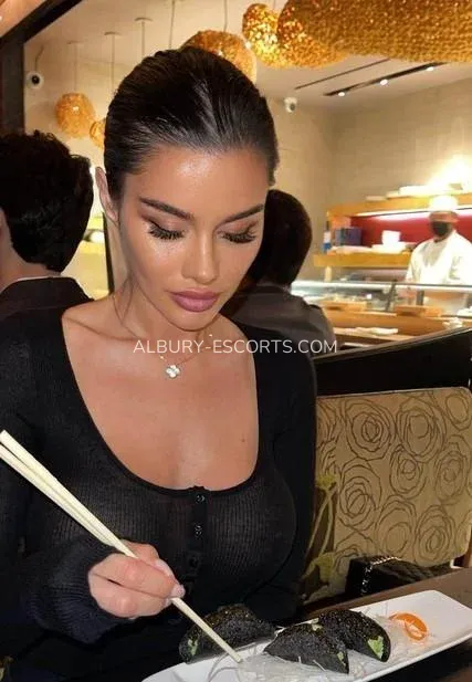 Albury escorts Jessica — 3