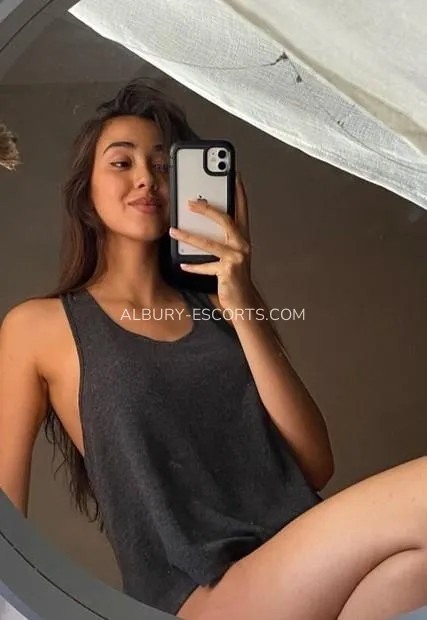 Albury escorts Anette — 2