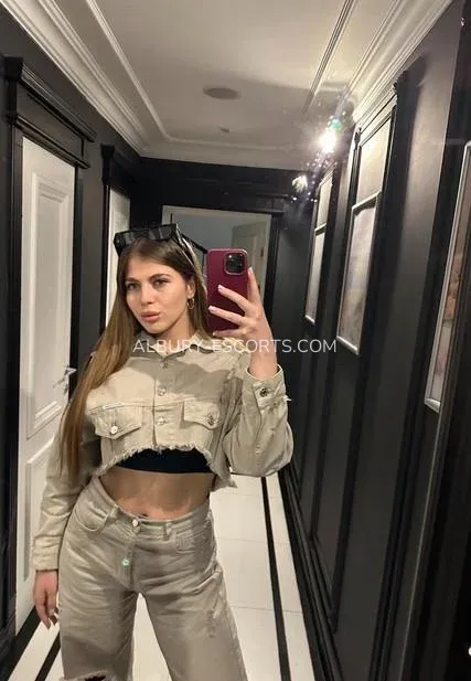 Albury escorts Destiny — 3